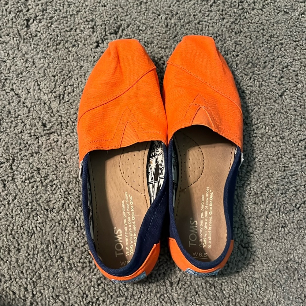 Syracuse University Colors Toms Slip on shoes